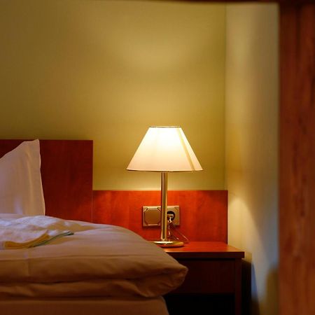 Hotel Zum Kanzler Stolberg i. Harz Esterno foto